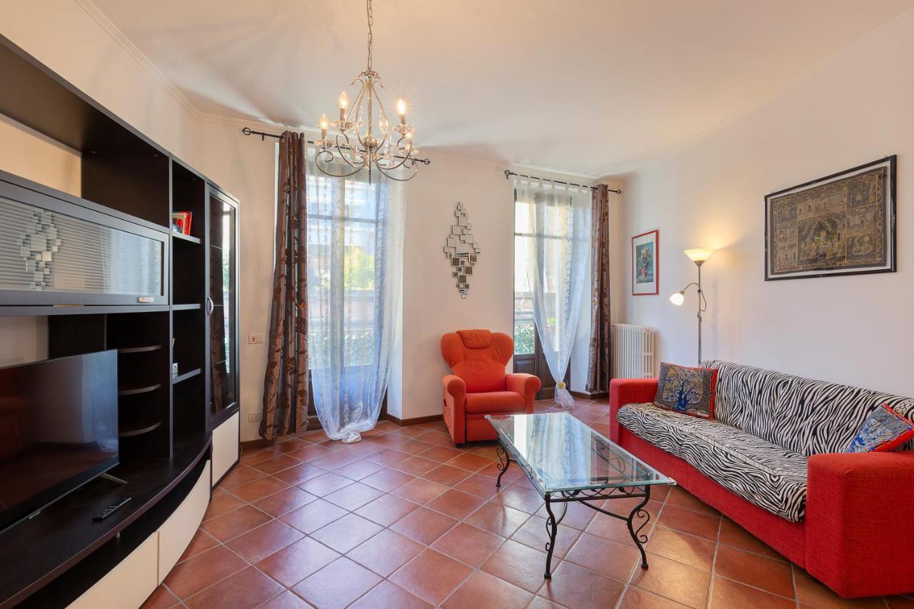 Dolfin - Nel Centro Di Stresa - By Impero House Apartment ภายนอก รูปภาพ
